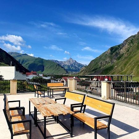 Hotel Horizon Kazbegi Екстер'єр фото