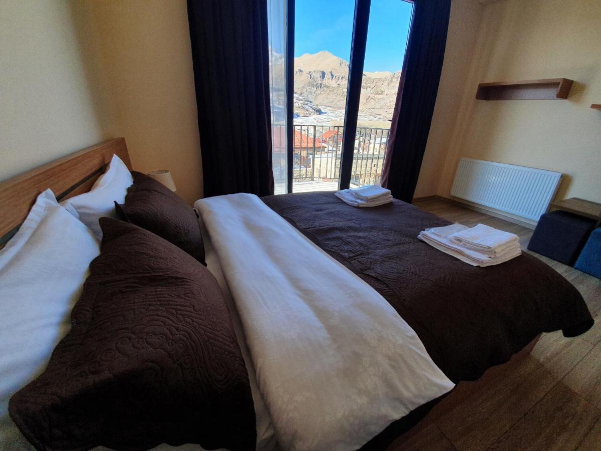 Hotel Horizon Kazbegi Екстер'єр фото