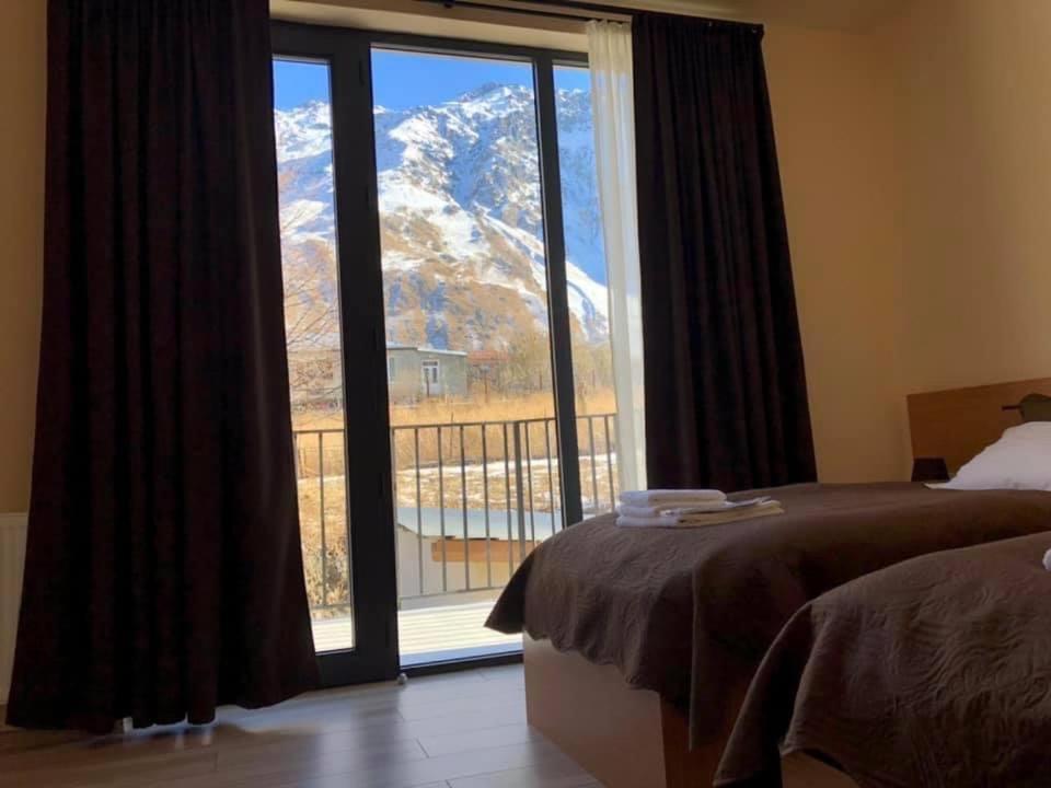 Hotel Horizon Kazbegi Екстер'єр фото