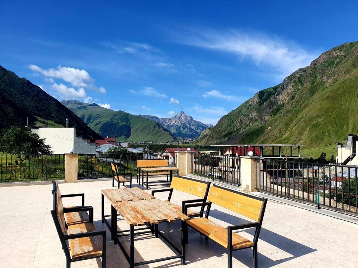 Hotel Horizon Kazbegi Екстер'єр фото